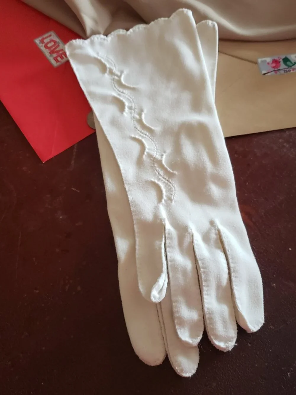 VINTAGE VAN RAALTE REINDOE HIGH FASHION WHITE GLOVES
